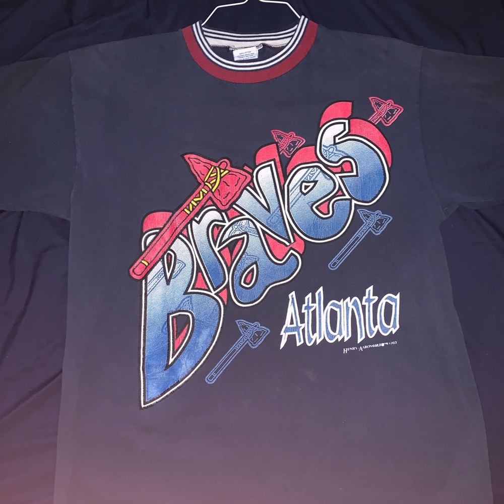 Vintage 90s Braves graphic tee